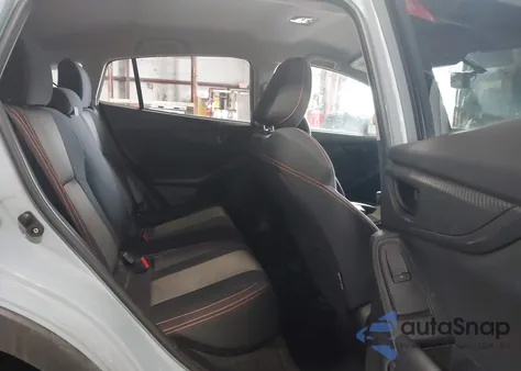 2019 Subaru Crosstrek 2.0I Premium z USA, uszkodzony, nr VIN JF2GTACCXK8269162